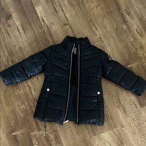 Michael Kors Kids Black Puffer Jacket (zipper doesn’t work well)